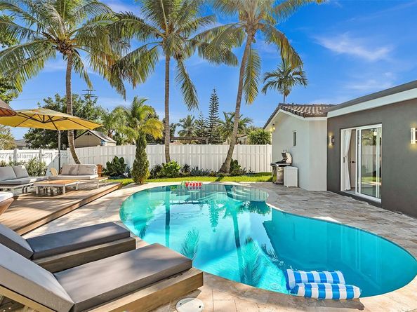 5005 Johnson St, Hollywood FL 33021