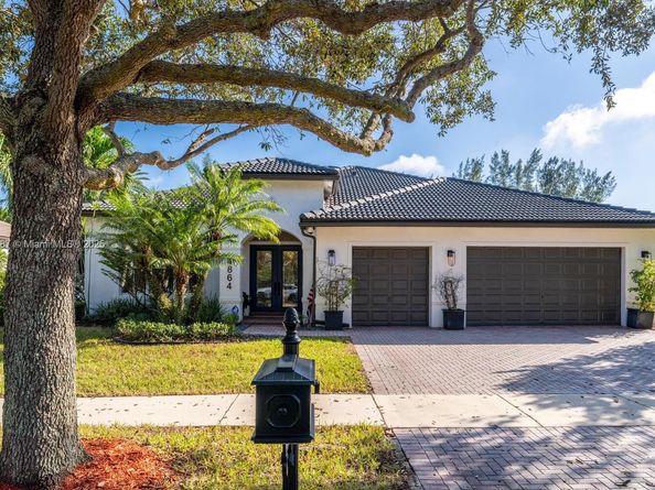 4864 Tropicana Ave, Cooper City FL 33330