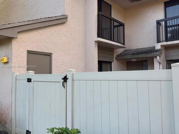 3451 NW 47th Ave 31102, Coconut Creek FL 33063