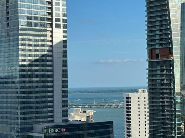 60 SW 13th St 2422, Miami FL 33130