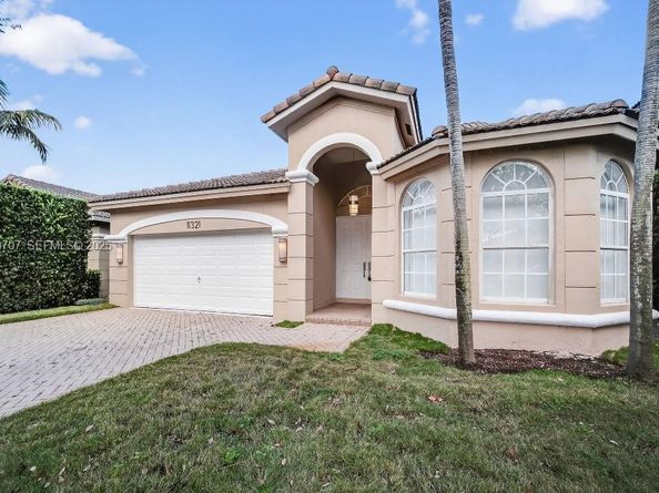 11321 NW 79th Ln, Doral FL 33178