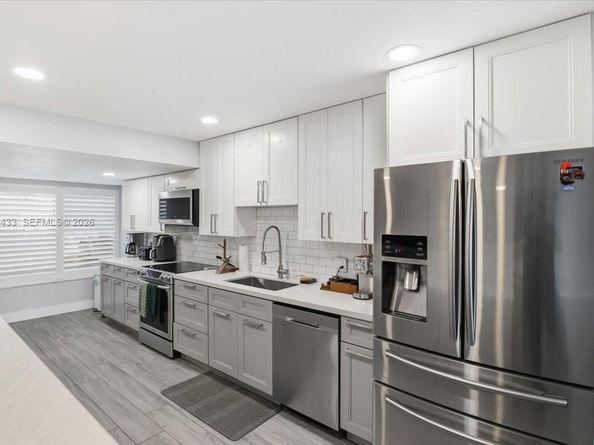 958 Mockingbird Ln 514, Plantation FL 33324