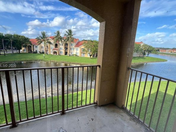 4200 San Marino Blvd 308, West Palm Beach FL 33409