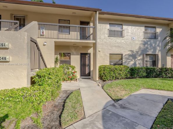 4249 S Carambola Cir S 2698, Coconut Creek FL 33066