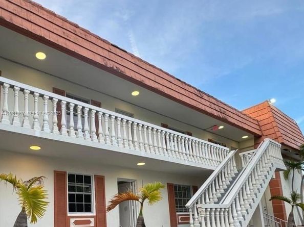 4321 NW 9th Ave 102, Deerfield Beach FL 33064