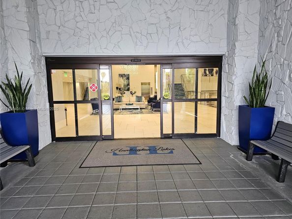 7270 Ashford Pl 308, Delray Beach FL 33446