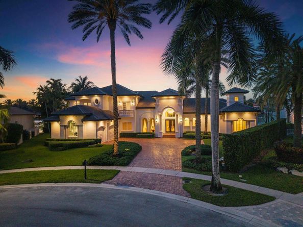366 Sweet Bay Avenue, Plantation FL 33324