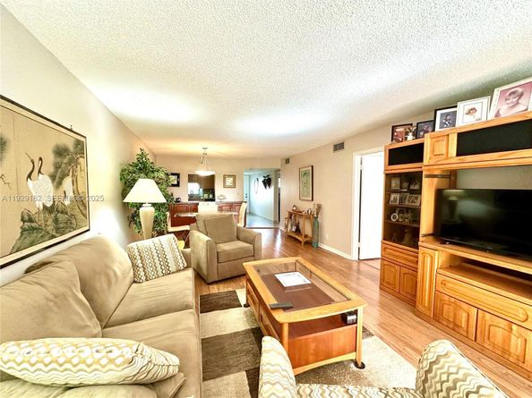 8990 S Hollybrook Blvd 108, Pembroke Pines FL 33025