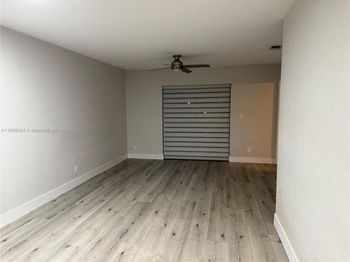 15805 W Waterside Cir