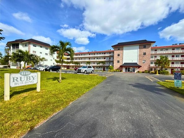 4140 NW 44th Ave 113, Lauderdale Lakes FL 33319