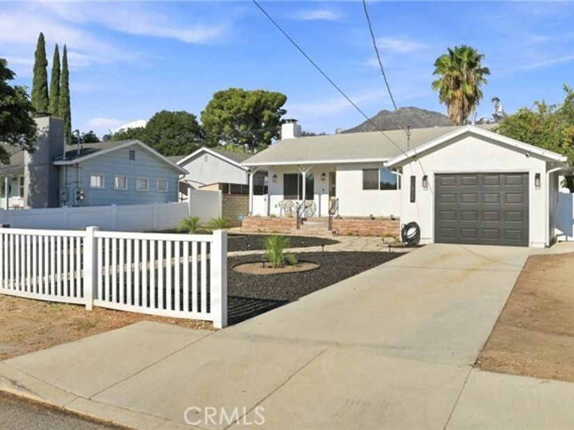 10824 Odell, Sunland (los Angeles) CA 91040