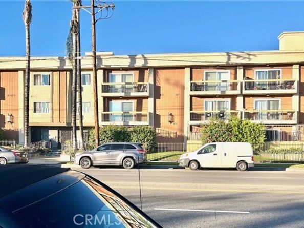 20327 Saticoy 304, Winnetka (los Angeles) CA 91306