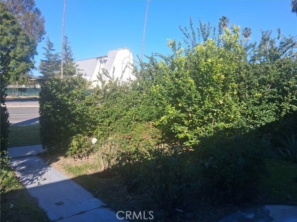 20550 Sherman Way, Winnetka (los Angeles) CA 91306