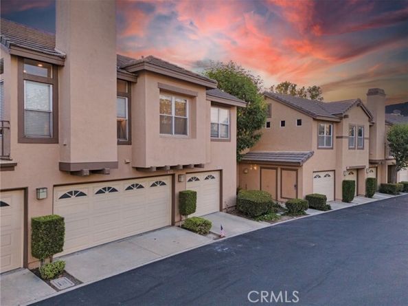 922 S Country Glen Way, Anaheim CA 92808