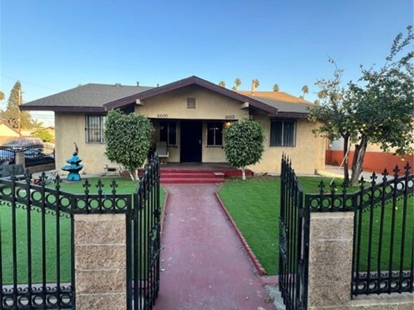 1030 W 88th Street, Los Angeles CA 90044