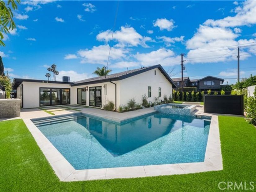 2436 Holiday, Newport Beach CA 92660