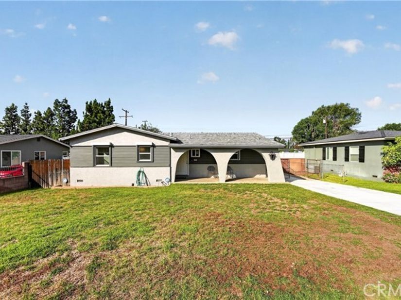 1341 S Bender, Glendora CA 91740