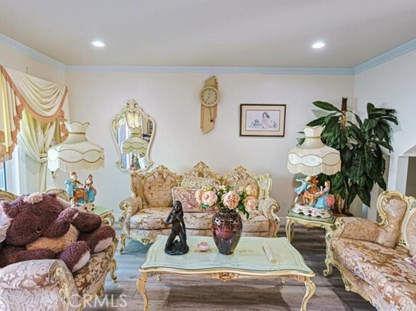 11077 Robinson, Stanton CA 90680