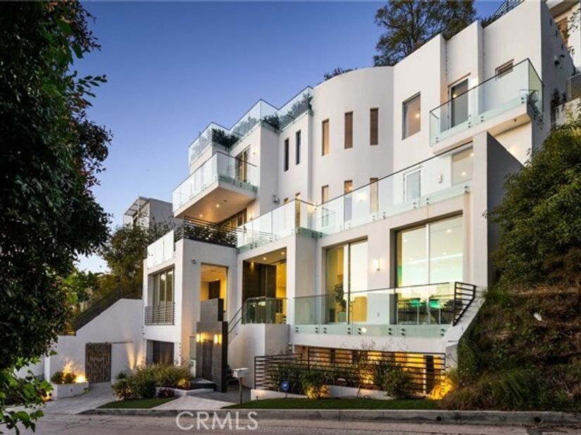9459 Beverly Crest, Beverly Hills CA 90210