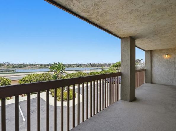 2475 Jefferson 103, Carlsbad CA 92008