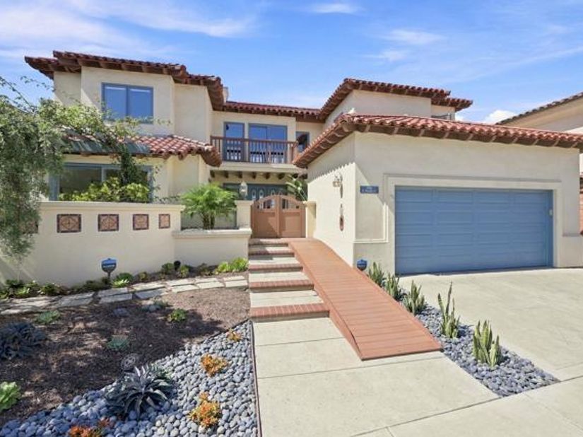 1939 S Pacific Street, Oceanside CA 92054