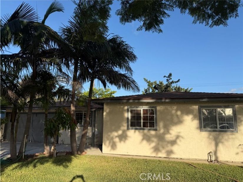 1209 S Townsend, Santa Ana CA 92704