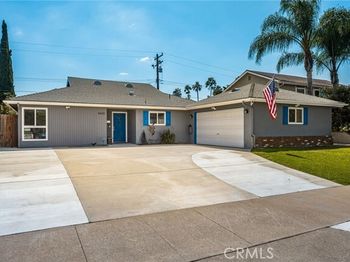 4430 E Silverleaf