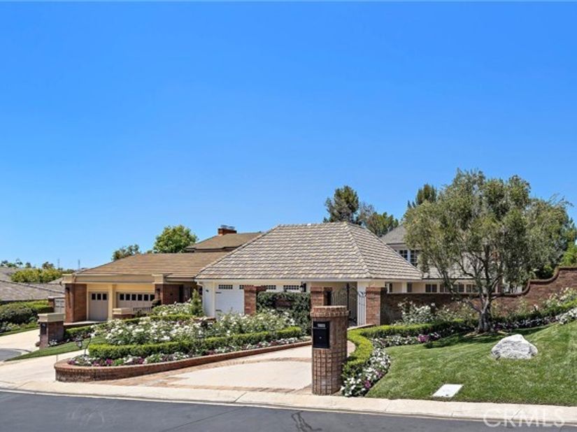 5603 E Crest De Ville, Orange CA 92867