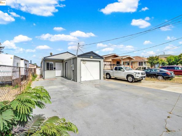 2125 102nd Ave, Oakland CA 94603