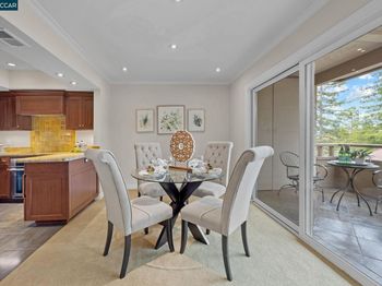 1129 Avenida Sevilla