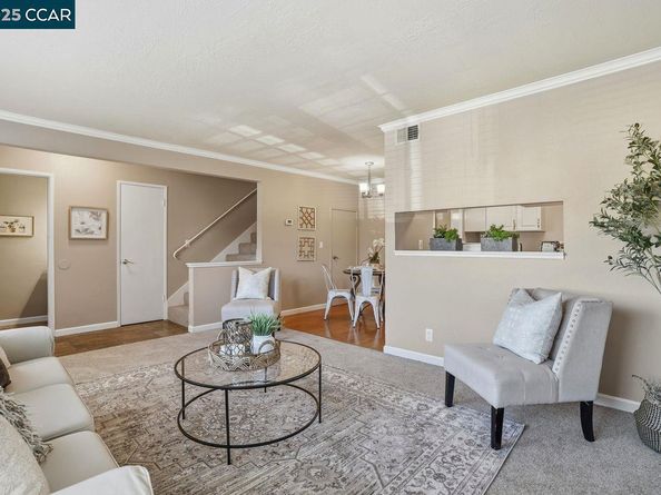 1013 Mohr Ln 2, Concord CA 94518