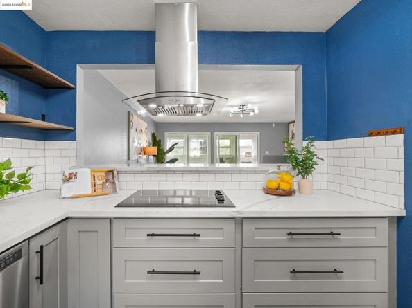 2106 Otis Dr D, Alameda CA 94501