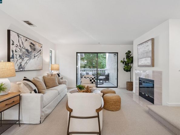 2578 Oak Road 212, Walnut Creek CA 94597