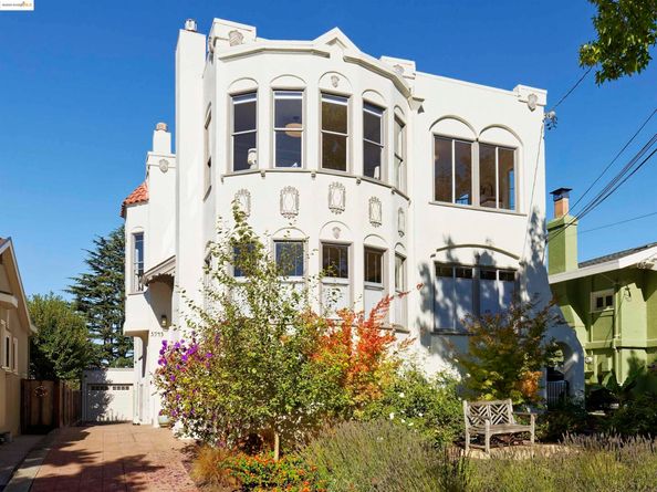 3945 Randolph Ave 2, Oakland CA 94602