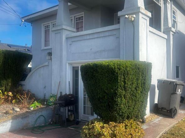 1161 64Th St, Oakland CA 94608