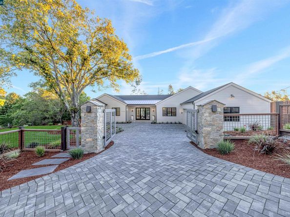 1570 Rancho View Drive, Lafayette CA 94549
