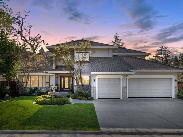 25 Woodland Dr, Alamo CA 94507