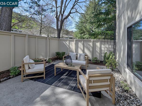 1557 Rockledge Ln 2, Walnut Creek CA 94595