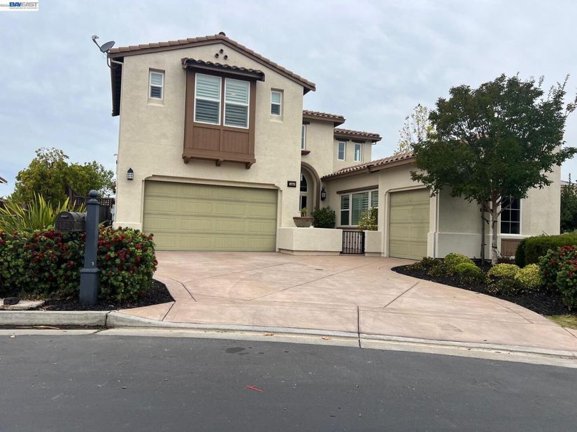 132 Dunfirth Ct, Hayward CA 94542