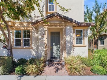 1519 Sylvia St