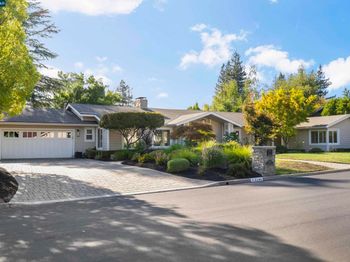 3144 Roundhill Rd