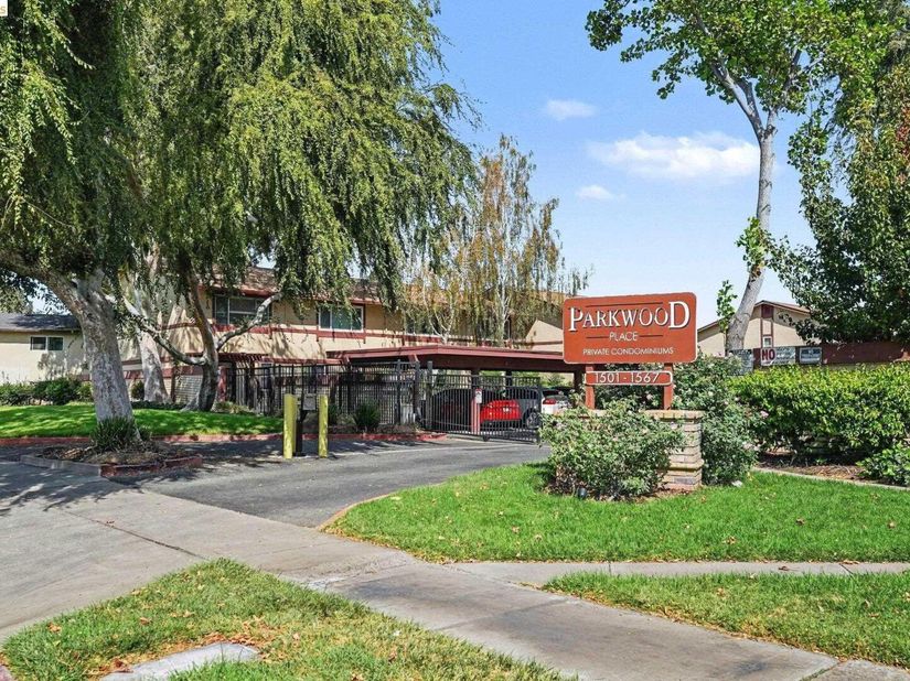 1501 Parkwood Pl, Concord CA 94521