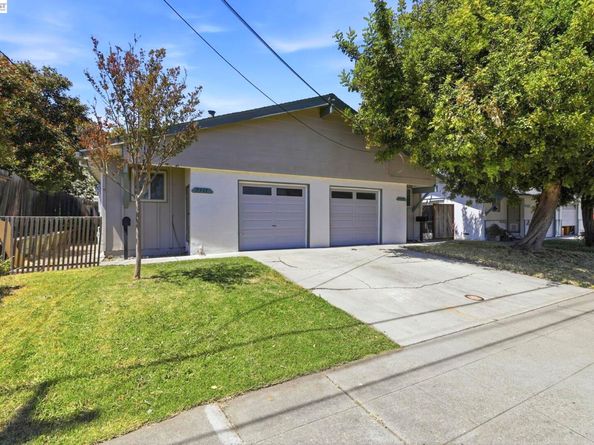 7359-7361 Glenoaks Way, Dublin CA 94568