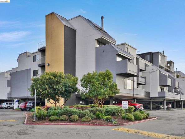 5 Embarcadero West 322, Oakland CA 94607