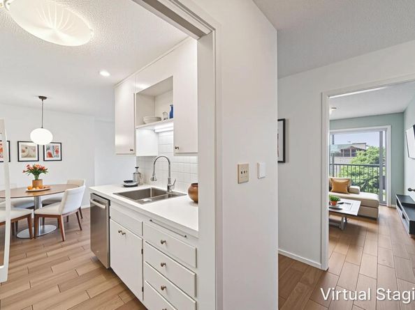 2 Panoramic Way 105, Berkeley CA 94704
