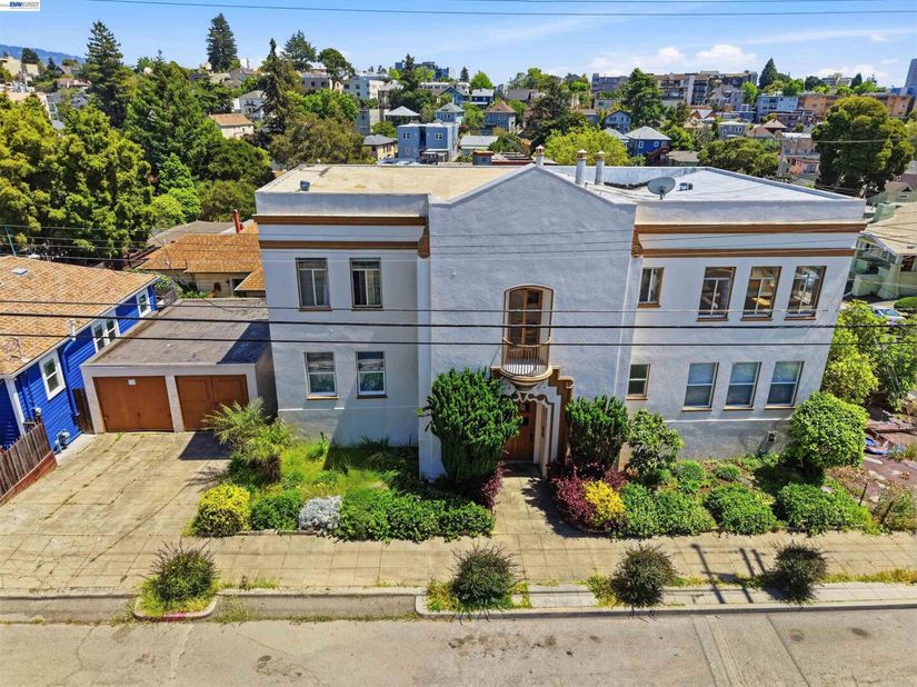 304 Fairmount Ave, Oakland CA 94611