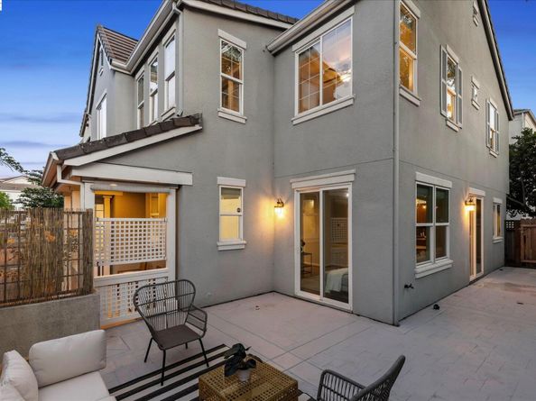 5880 Hillbrook Pl, Dublin CA 94568