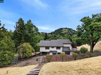 58 Saddle Rd.
