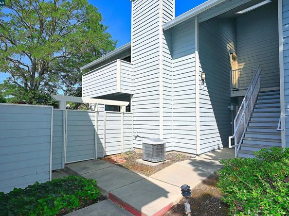 94 Elder Dr H, Pacheco CA 94553