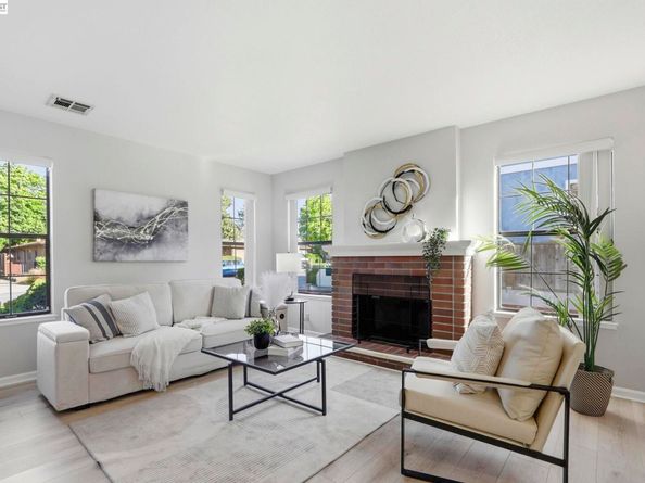 377 S Bernardo Ave, Sunnyvale CA 94086